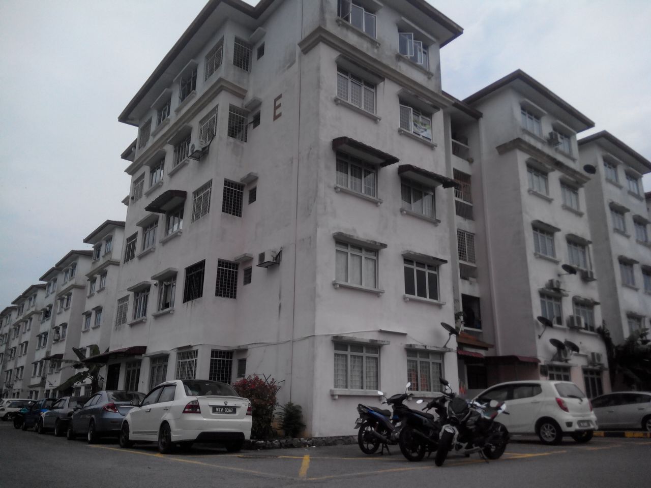 Apartment Seri Melati Bandar Seri Putra Bangi Ground Floor ...